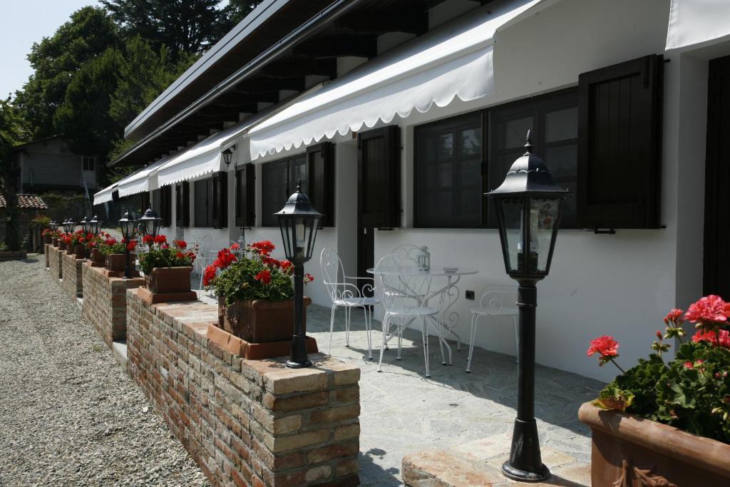 La Maragliana Aparthotel Castel Rocchero Bilik gambar