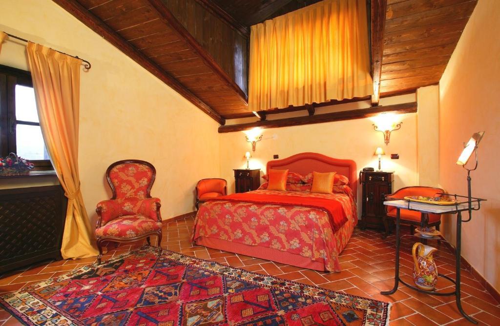 La Maragliana Aparthotel Castel Rocchero Bilik gambar