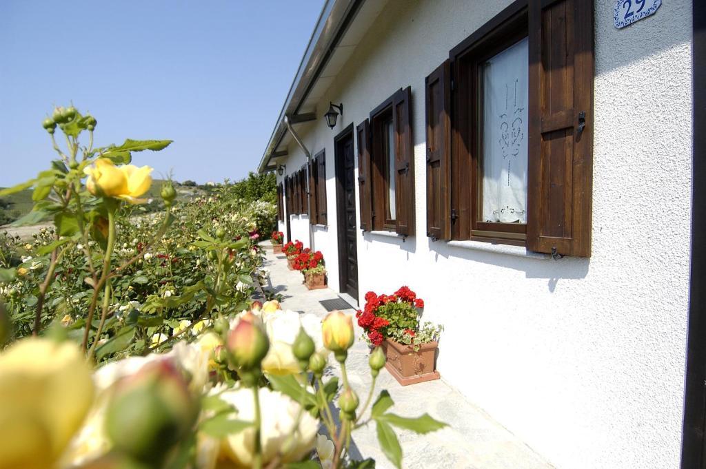 La Maragliana Aparthotel Castel Rocchero Bilik gambar