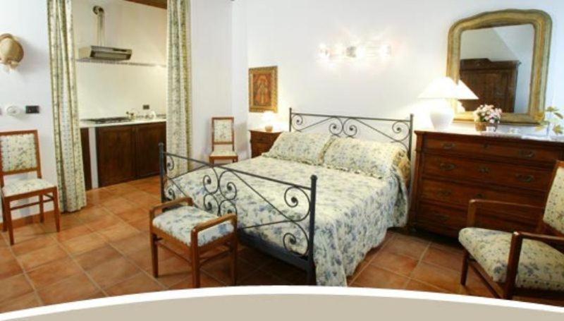 La Maragliana Aparthotel Castel Rocchero Luaran gambar