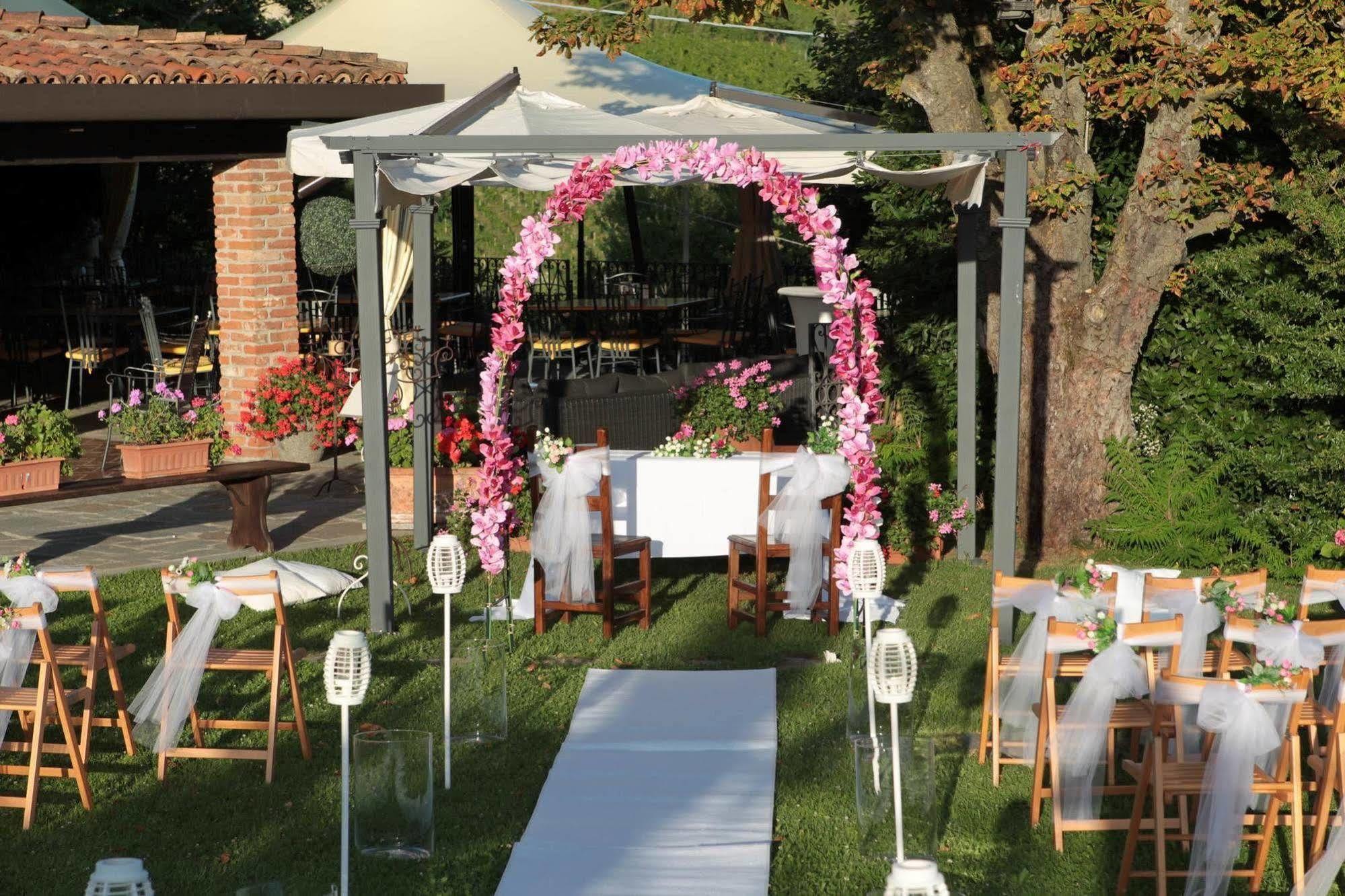 La Maragliana Aparthotel Castel Rocchero Luaran gambar