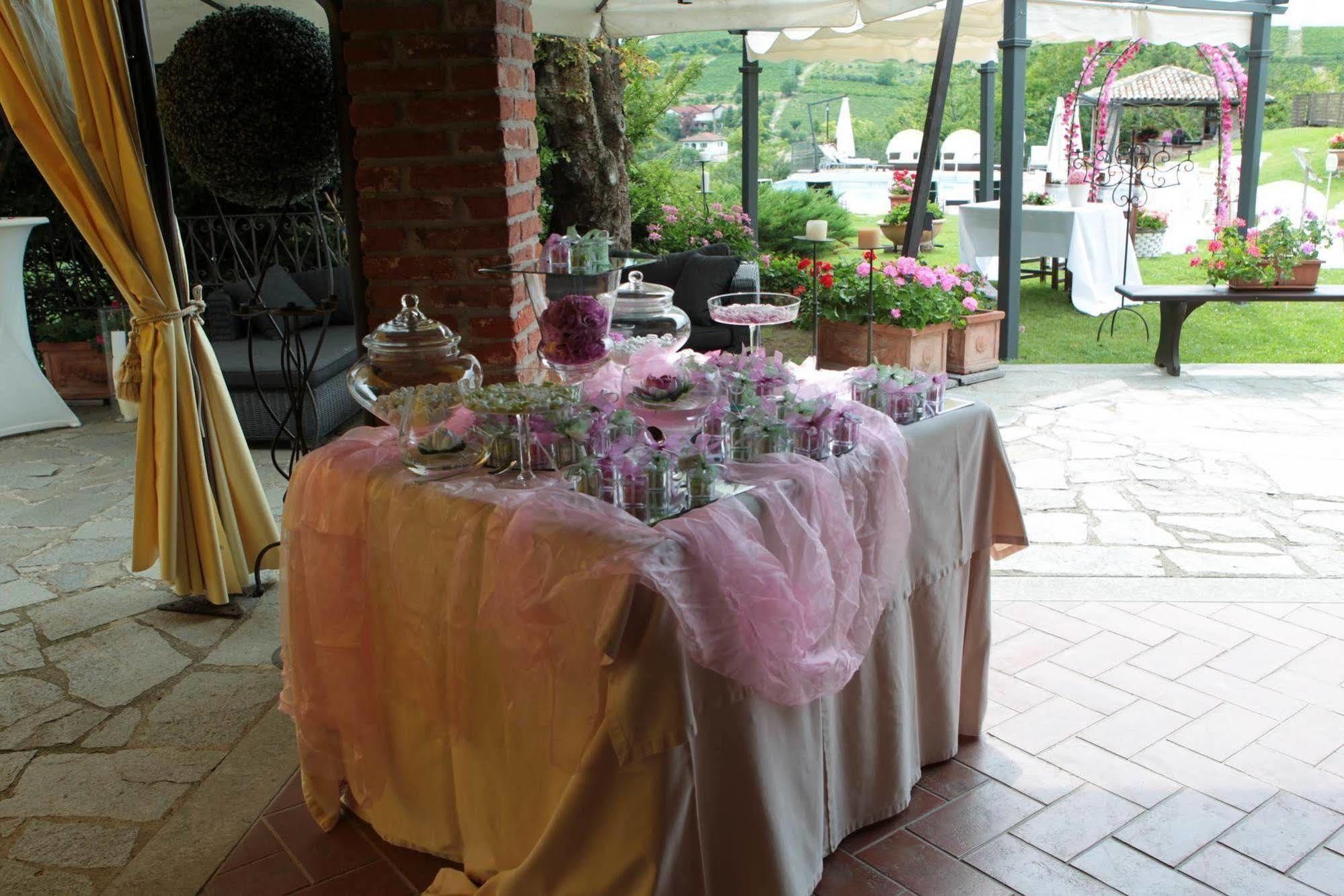 La Maragliana Aparthotel Castel Rocchero Luaran gambar