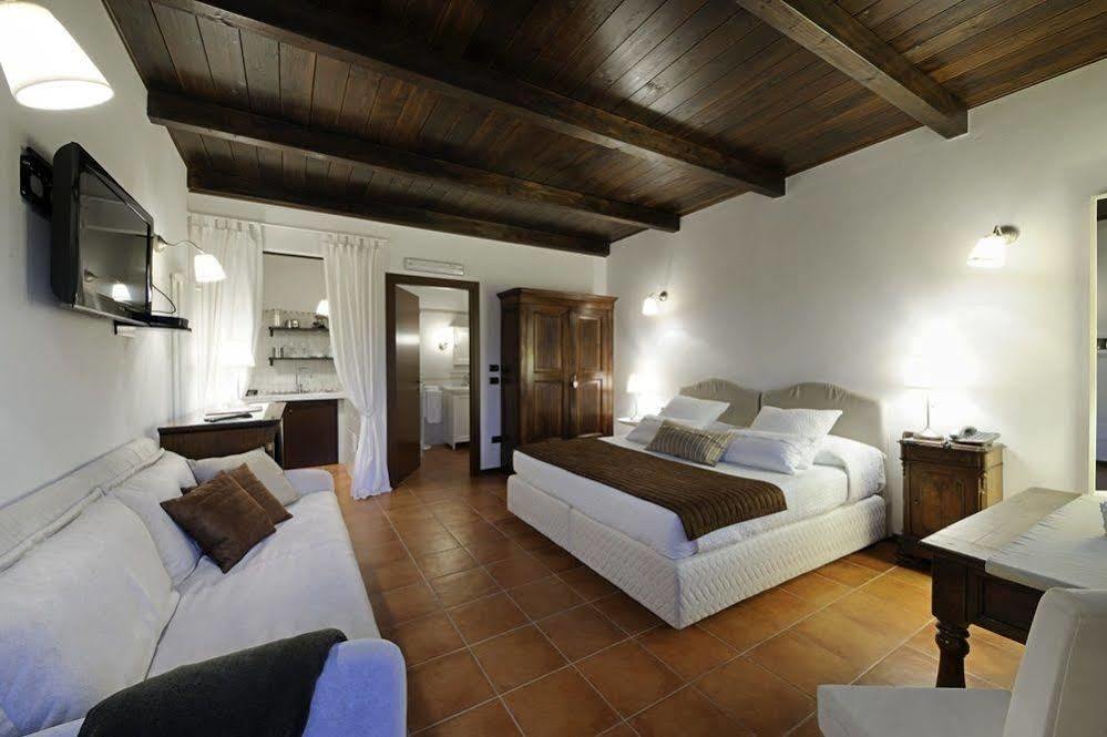 La Maragliana Aparthotel Castel Rocchero Luaran gambar