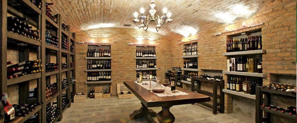 La Maragliana Aparthotel Castel Rocchero Luaran gambar